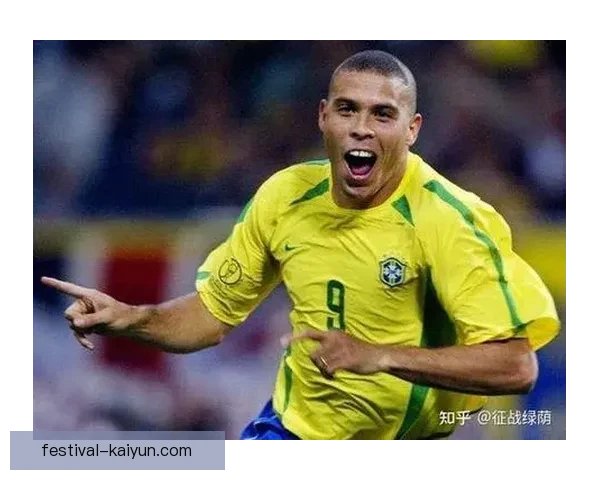 Lautaro Martínez 的足球哲学与信念在场上表现越来越强劲，值得关注。